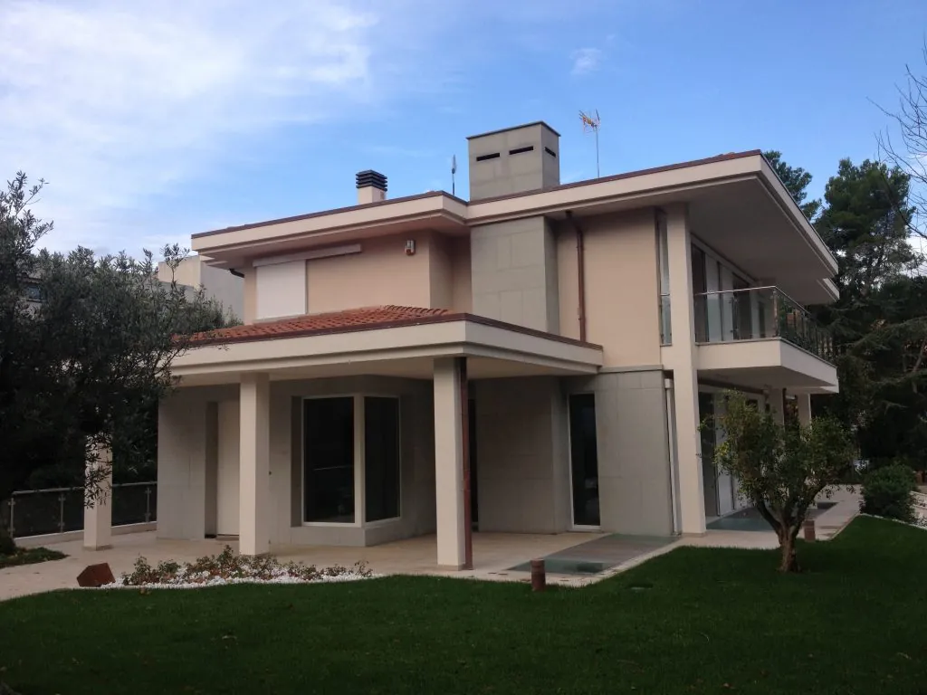 Villa in provincia di Ancona con automazioni